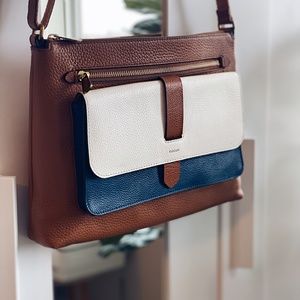 NWOT • FOSSIL • Kinley Crossbody